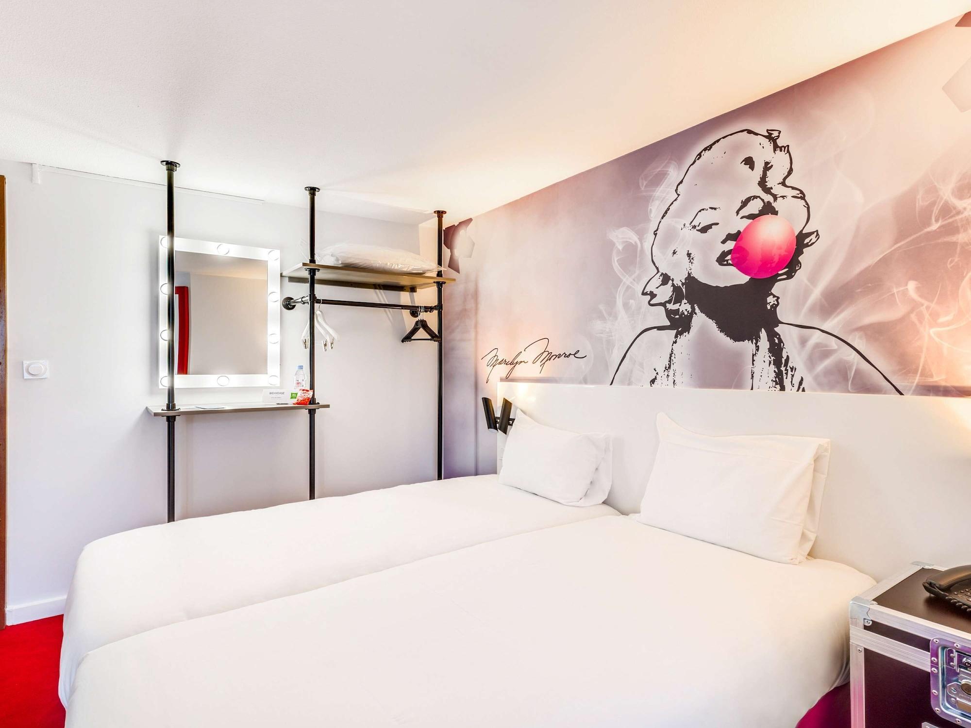 Hotel Ibis Styles Paris Saint Denis La Plaine Exterior foto